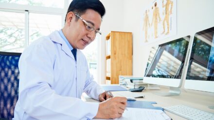 Buying a Practice From a Retiring Pulmonologist | US Medical Funding